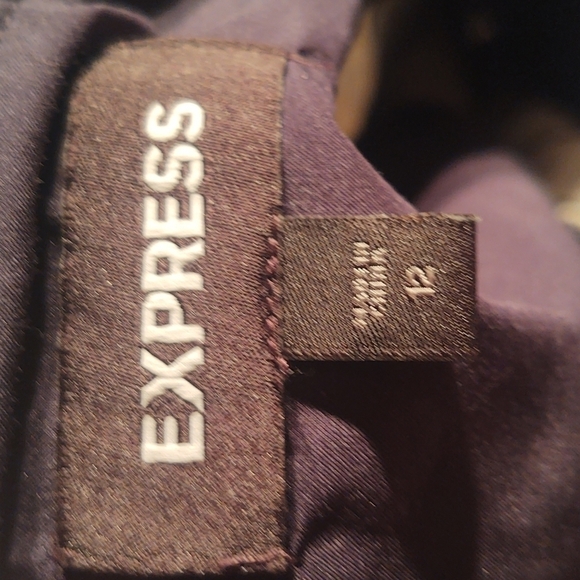 Express Navy, White, and Red Ruffled Asymmetrical Mini Skirt Sz 12 - Picture 7 of 7